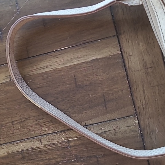 Fossil Tan Faux Snake Skin Shoulder Bag - Picture 2 of 8